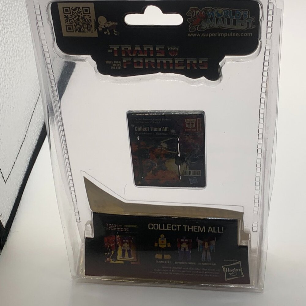 WORLDS SMALLEST MICRO ACTION FIGURES TRANSFORMERS BUMBLEBEE WITH STAND